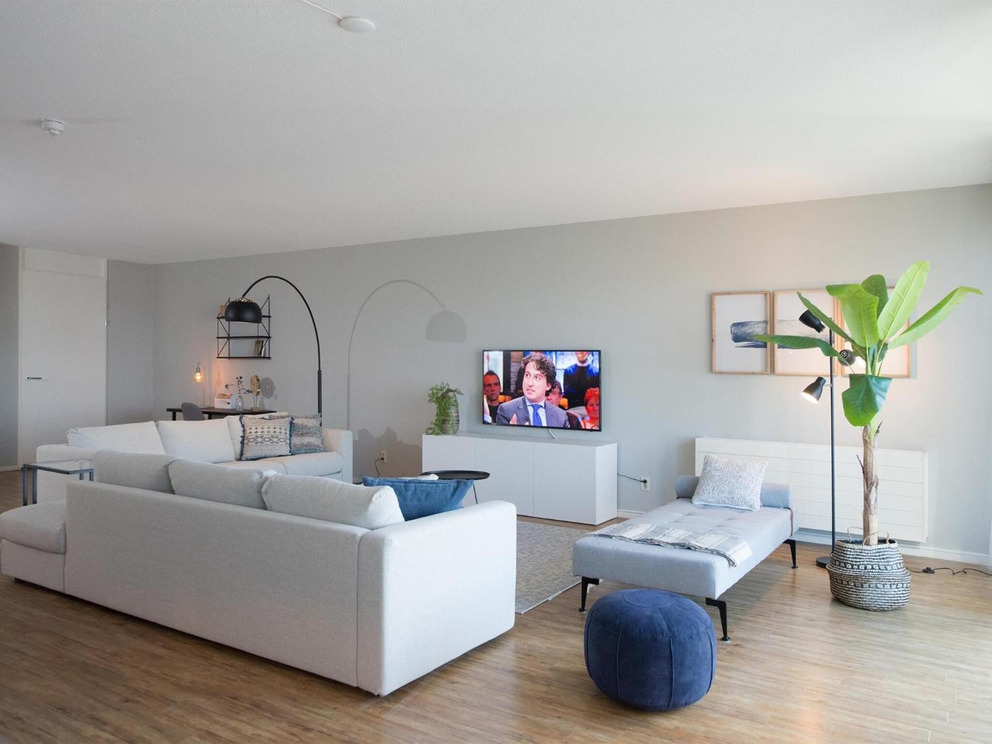 Modern With A View Of The Scheveningen Harbor Apartment