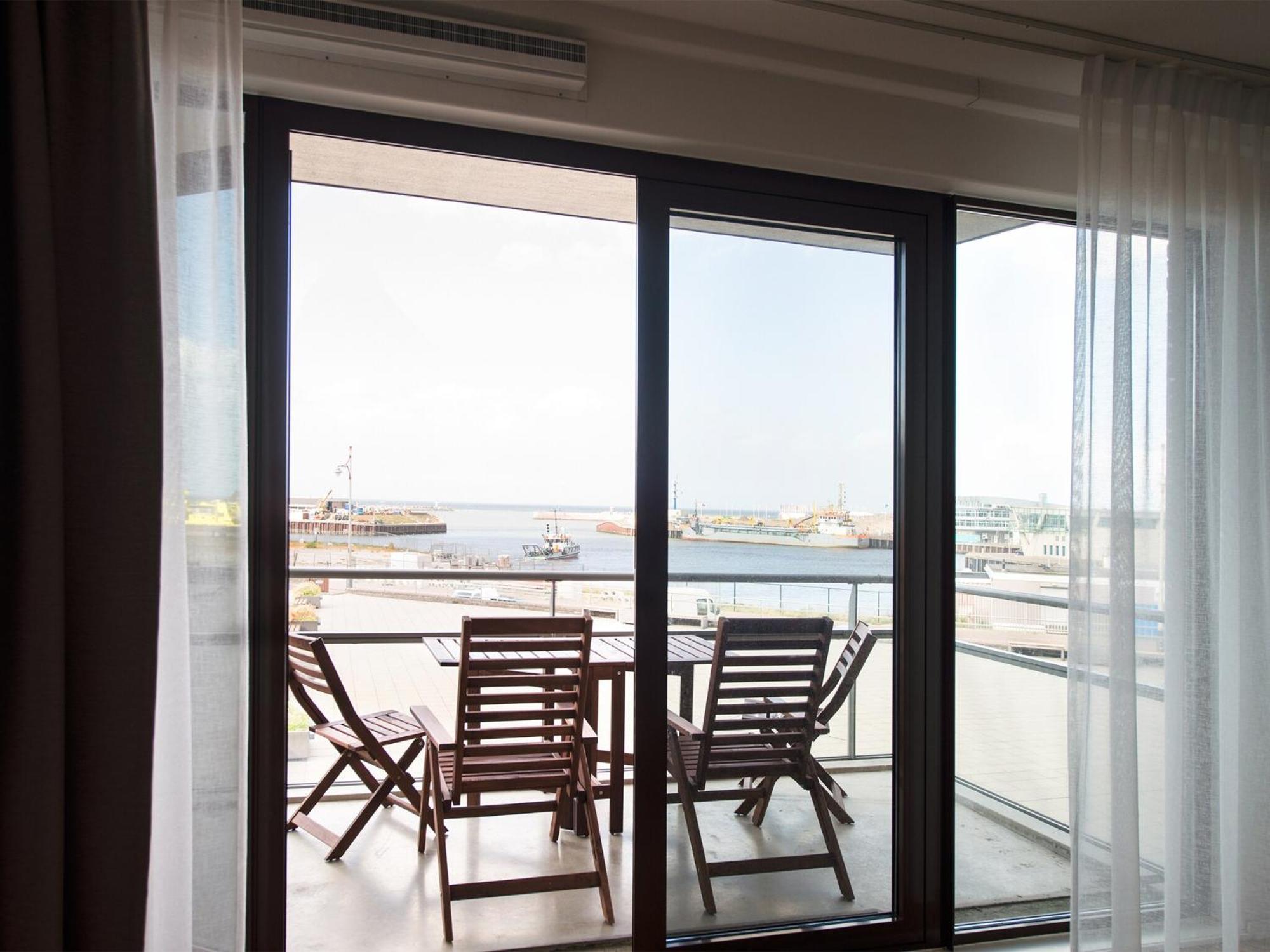 Modern With A View Of The Scheveningen Harbor Apartment