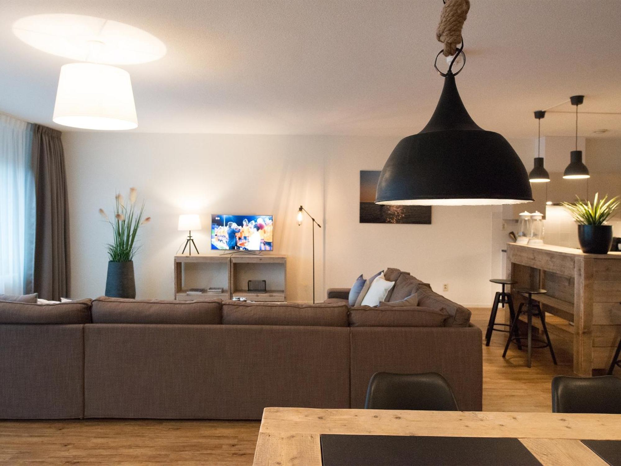 Modern With A View Of The Scheveningen Harbor Apartment *